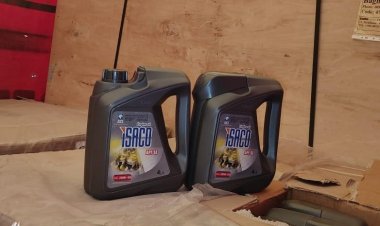 المنافذ: ضبط 4 عجلات غير مصرح عنها محملة بزيوت محركات