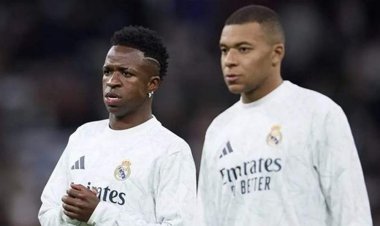 أنشيلوتي لمبابي وفينيسيوس: كورتوا ركض أكثر منكما