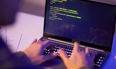 تحذيرات أمنية من أكواد الذكاء الاصطناعي: منصة Cursor تنتج تعليمات برمجية معرضة للاختراق