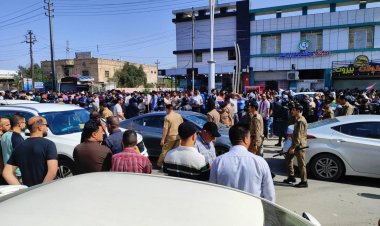 27 مصابا من الكوادر التربوية و15 من القوات الأمنية بتظاهرات الناصرية