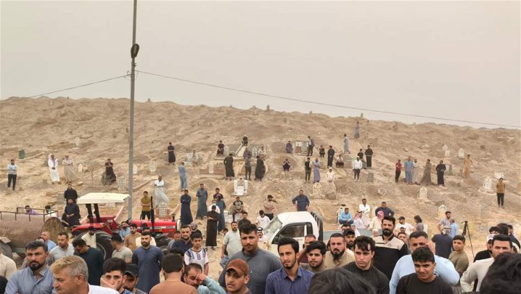 حادثة جامعة تكريت: ذوي المغدور يدفنون فقيدهم.. والأستاذ "ابتلع رام الفضيحة" (صور)