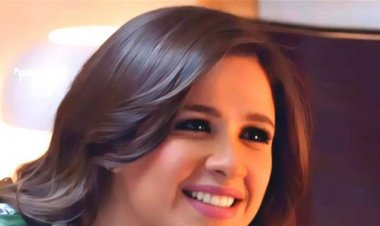 خاتم الزواج في يدها.. ما حقيقة ارتباط الفنانة ياسمين عبد العزيز؟