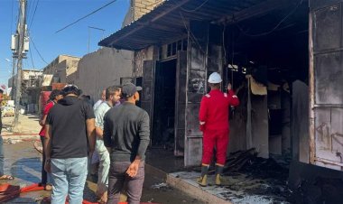 اندلاع حريق في سوق الزبير غربي البصرة والدفاع المدني يتحرك (فيديو)