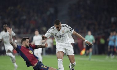 من يحسم لقب "الليغا"؟