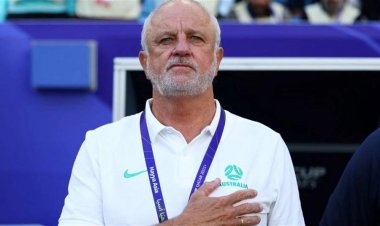 من هو ارنولد المرشح الابرز لتدريب المنتخب الوطني؟