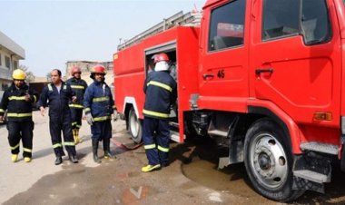 حريق يجتاح محلا لتصليح المولدات وسيارة مدنية شرقي بغداد (صور)