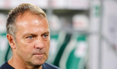 برشلونة يجدد عقد فليك