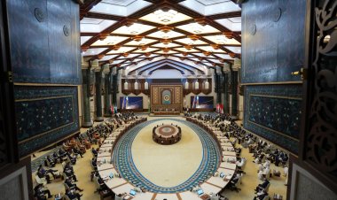 رئيس الجمهورية يعلن انتهاء أعمال الجلسة الافتتاحية للقمة العربية