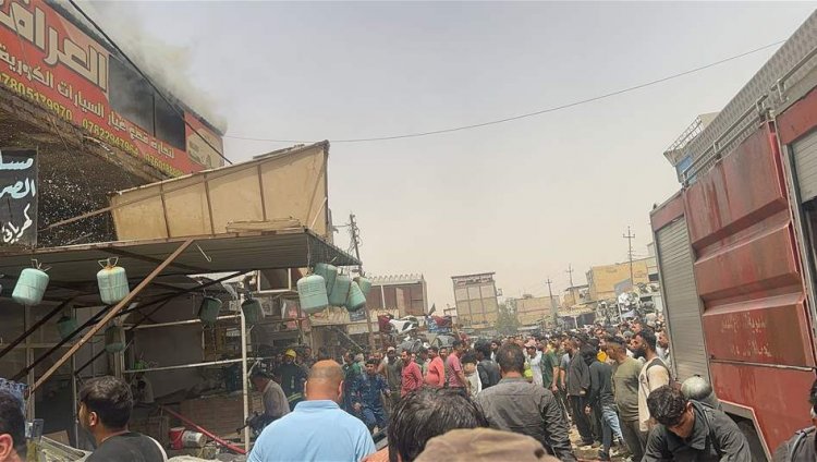 اندلاع حريق كبير في الحي الصناعي بين النجف والكوفة (صور وفيديو)
