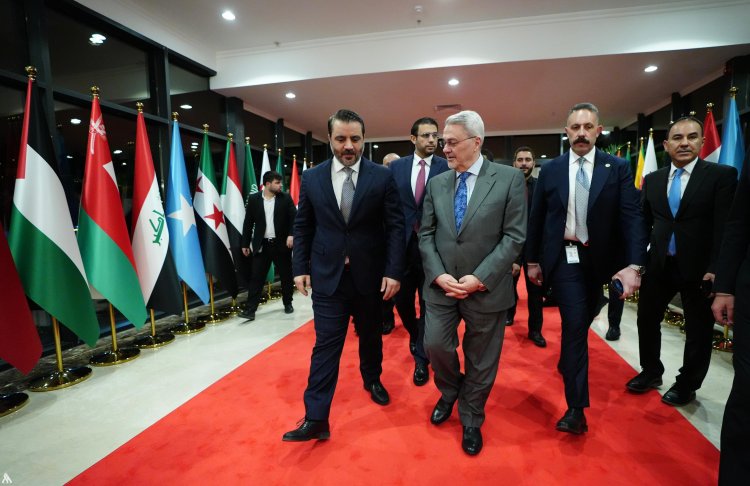 وزير الخارجية والمغتربين السوري يصل إلى بغداد