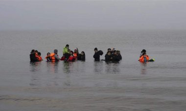 اكثر بنسبة 42% من العام الماضي.. بريطانيا تسجل أعلى وصول لمهاجرين غير شرعيين بيوم واحد