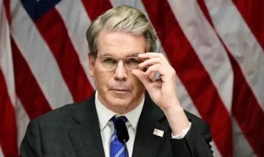 وزير الخزانة الأميركي يدعو إلى مراجعة شاملة لسياسات "الفيدرالي"