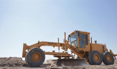 المباشرة بمشروع إنشاء طريق خدمي يحاذي "سريع أبو غريب"