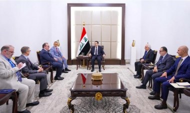 السفارة الأميركية تعلق على لقاء رئيس الوزراء بالقائم بالأعمال