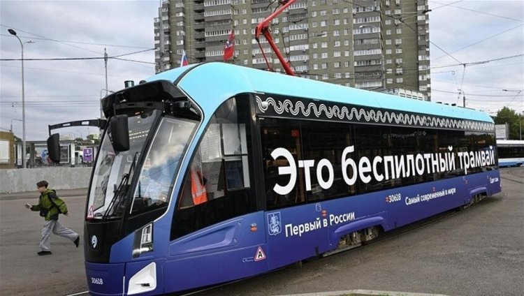 روسيا.. إطلاق أول حافلة ترام مسيرة