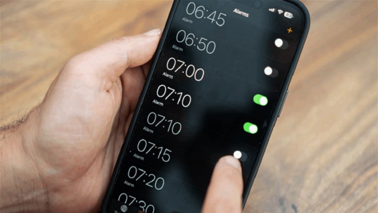 عنصر خفي في منبه "آيفون"