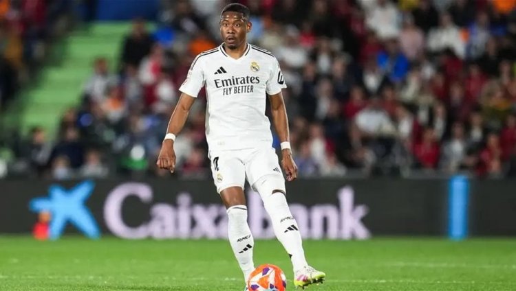 ألابا يكشف حقيقة رحيله عن ريال مدريد