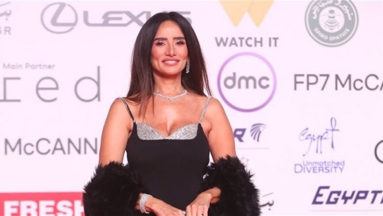 أسباب غياب زينة عن مهرجان القاهرة السينمائي