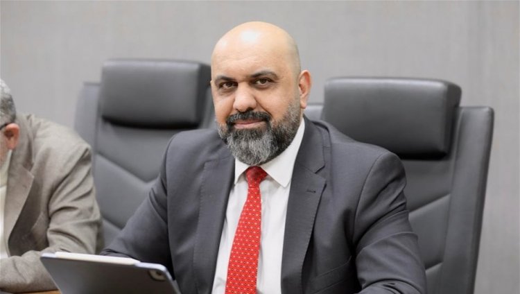 أمر ولائي بإيقاف إنهاء تكليف هشام الركابي من عضوية مجلس أمناء هيئة الإعلام والاتصالات