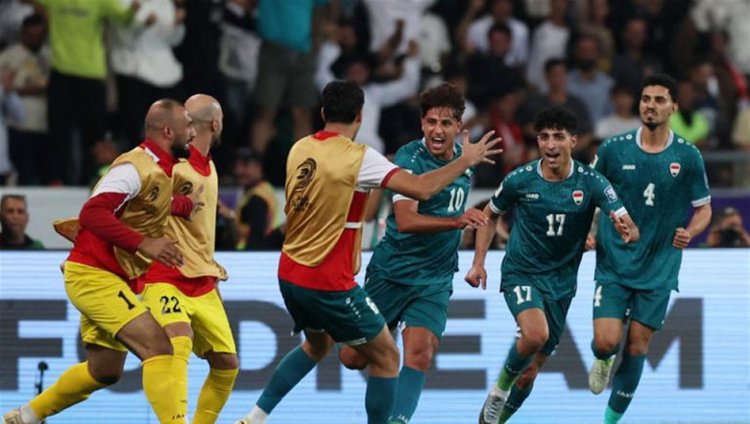 لقطة لم تُسلط عليها الأضواء.. خطة عراقية عبقرية غيّرت مصير مباراة الإمارات!