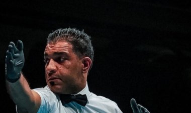 حكم عراقي يشارك في تحكيم بطولة كازاخستان للملاكمة