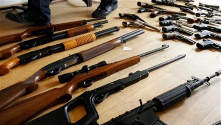 الداخلية توضح إجراءات فحص وتسجيل الأسلحة والمدد الزمنية لإنجاز المعاملات