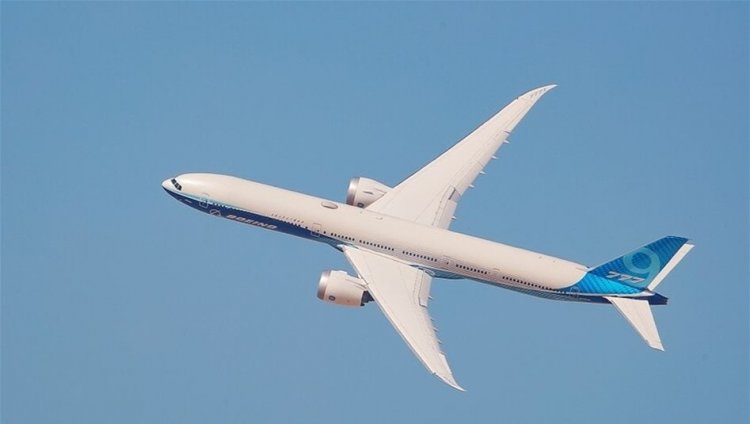 طائرة تزويد وقود أمريكية تطلق استغاثة فوق الخليج